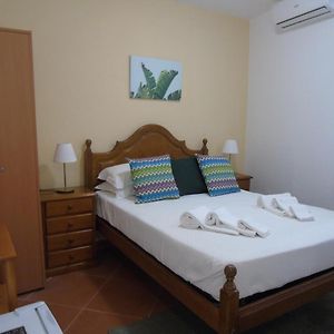 Habitación Económica con Cama King
